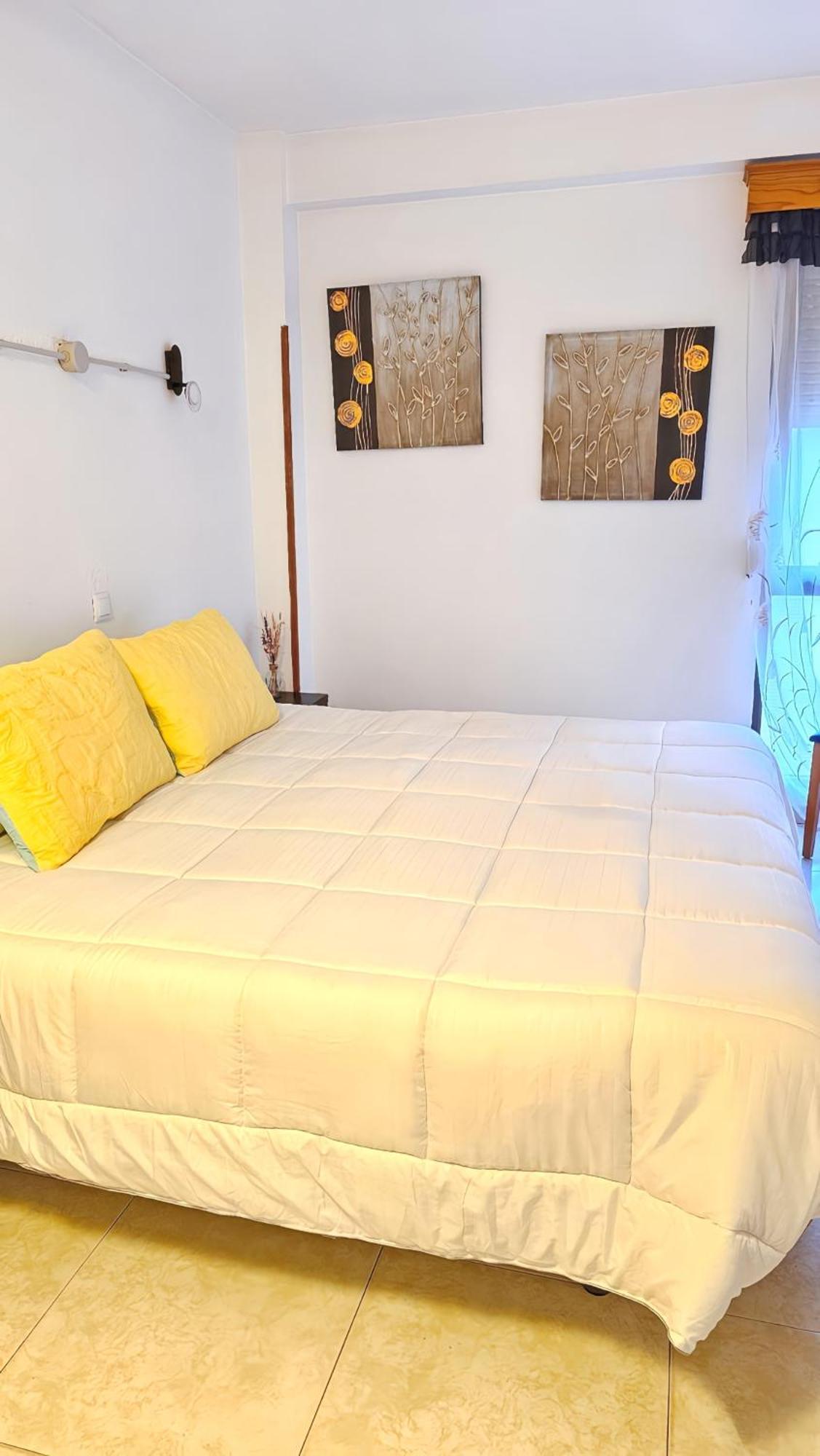 Hostal La Rosa Caces Екстериор снимка