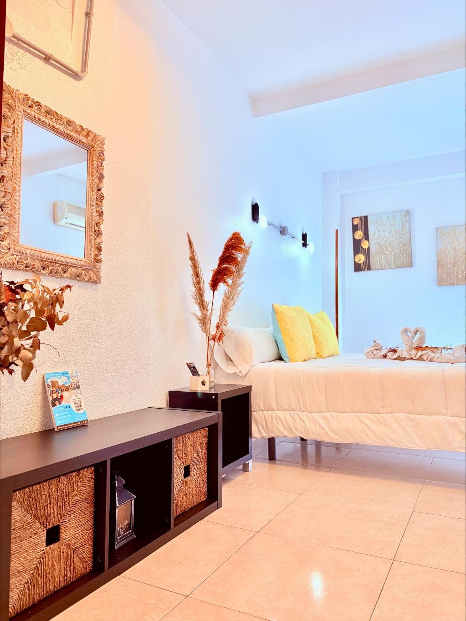 Hostal La Rosa Caces Екстериор снимка