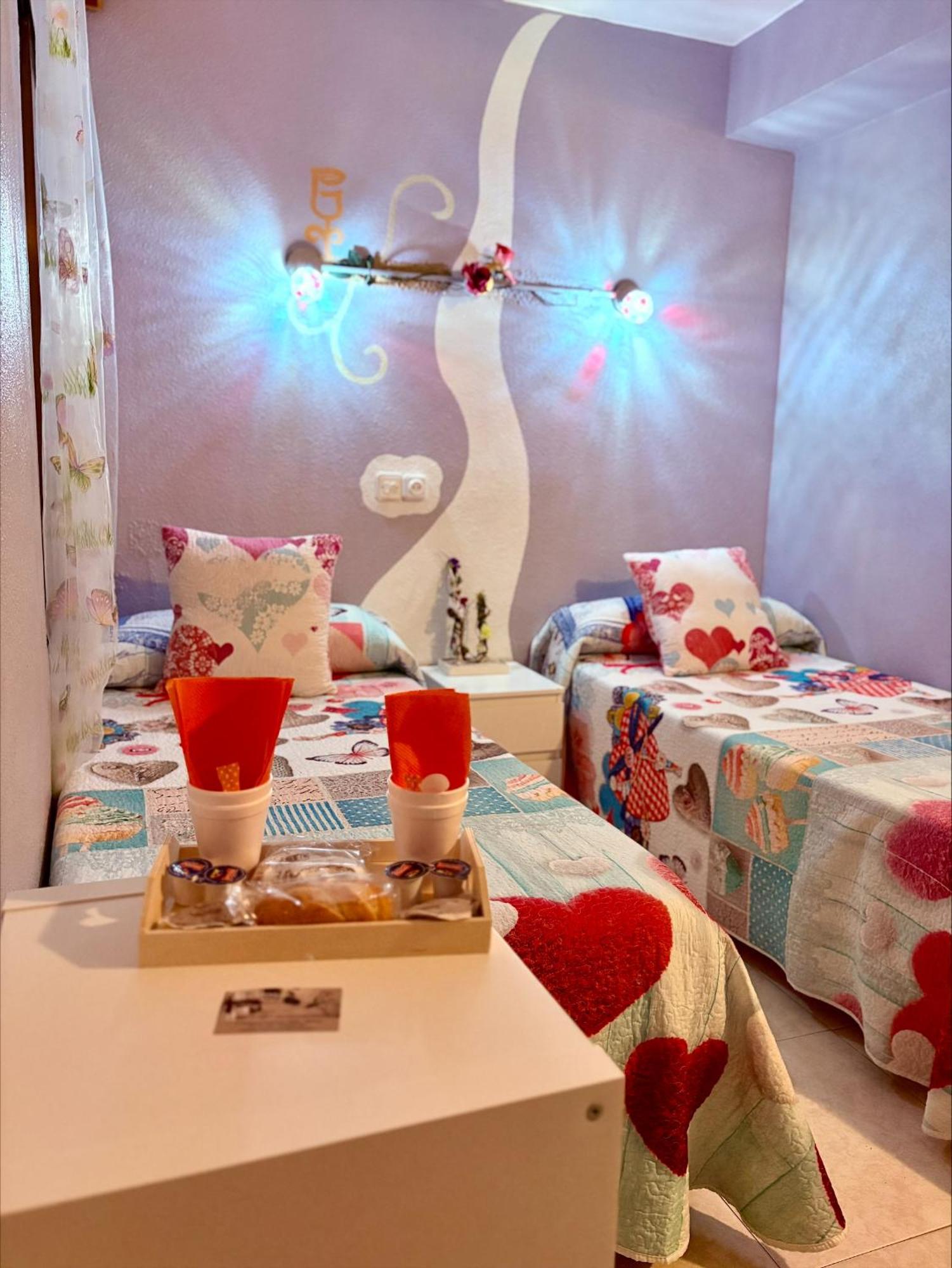 Hostal La Rosa Caces Екстериор снимка