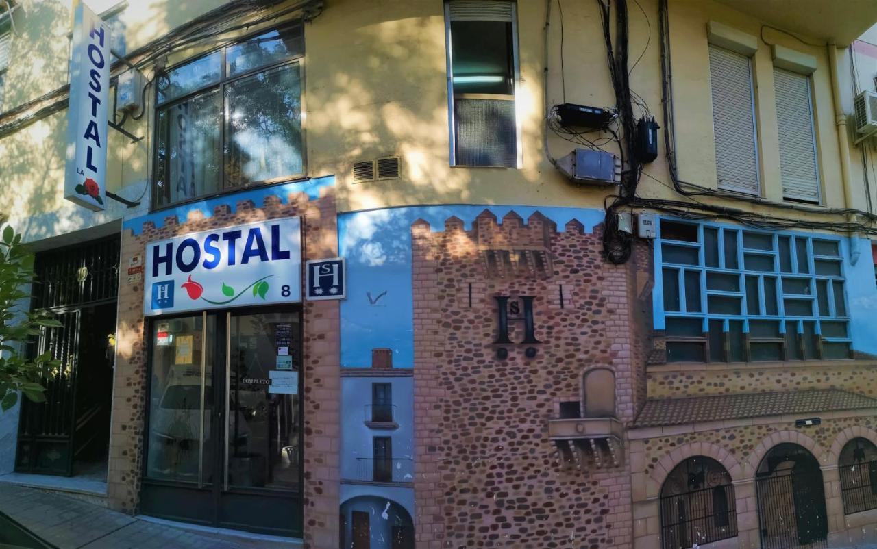 Hostal La Rosa Caces Екстериор снимка